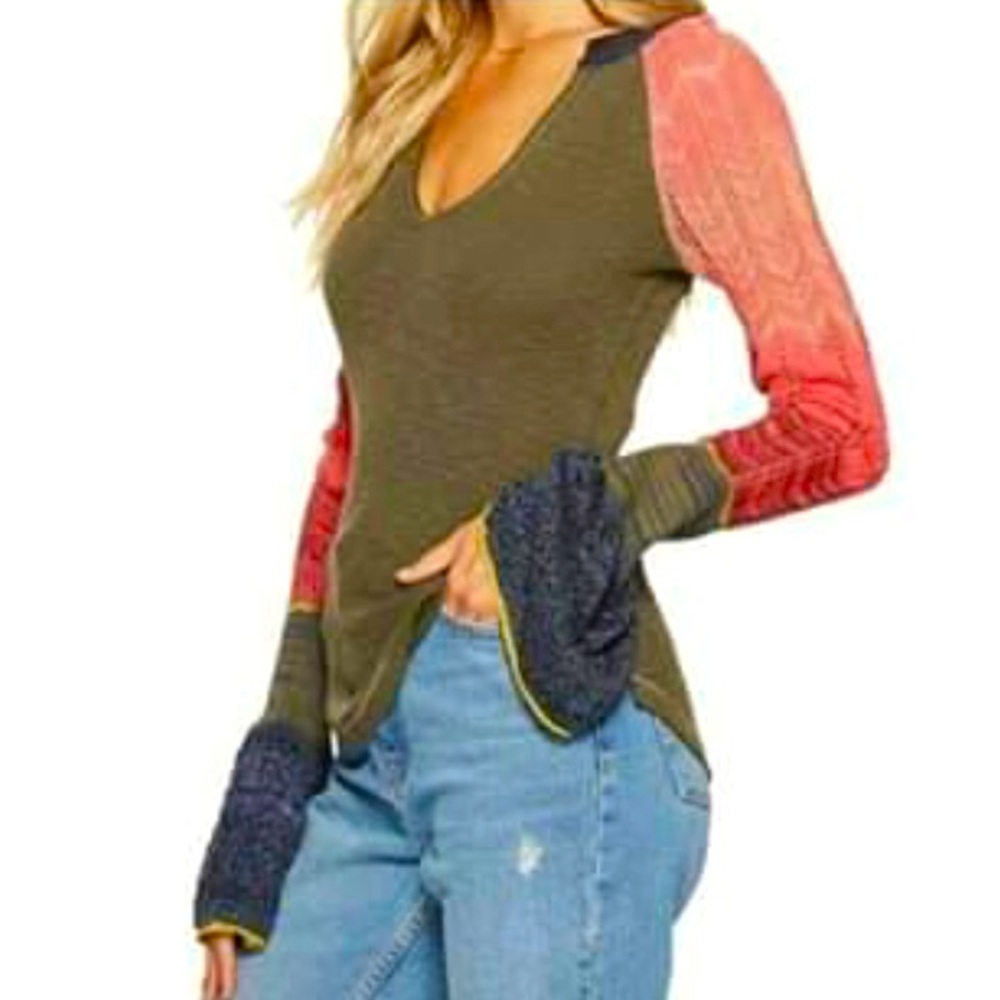 WE THE FREE Ribbed Bell Sleeve Top Size Medium